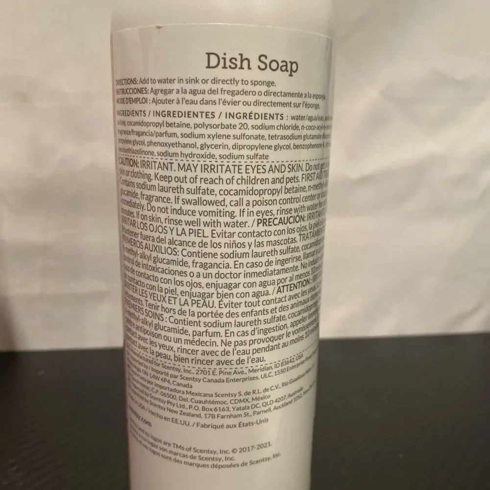 Scentsy Dish Soap Cloudberry Dreams Scent 16 fl.‎ oz. Retired NEW